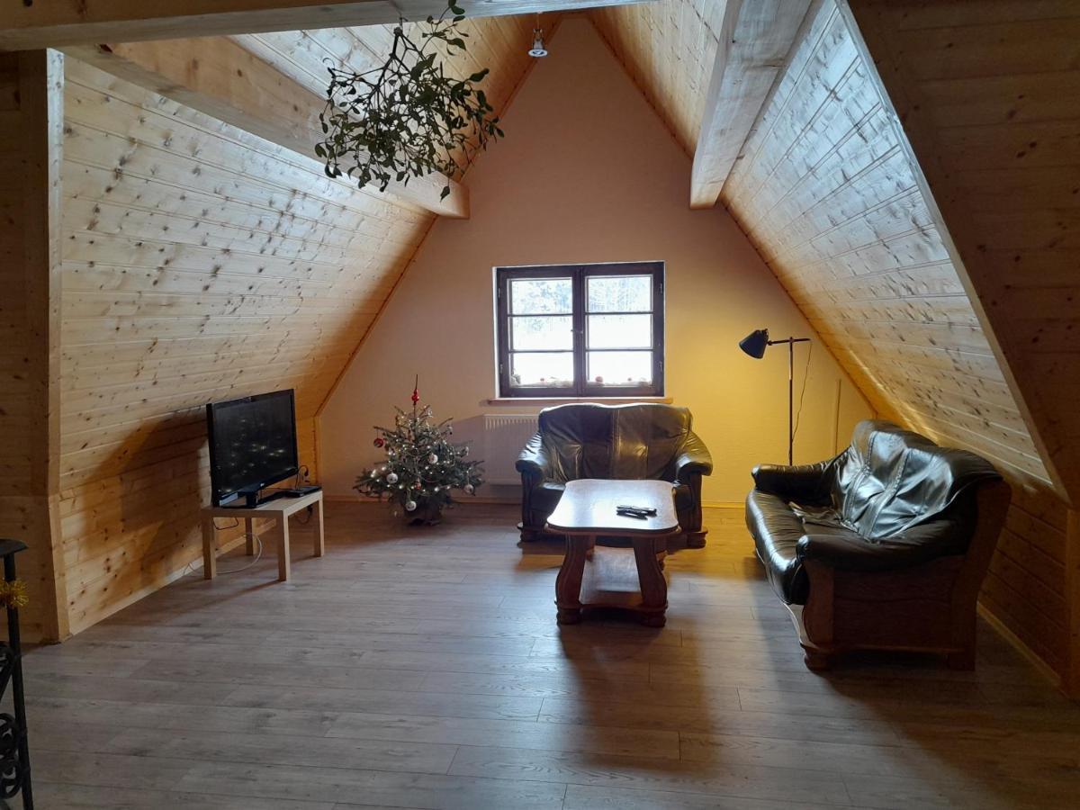 Hotel Chochlik Ustrzyki Dolne Exterior foto